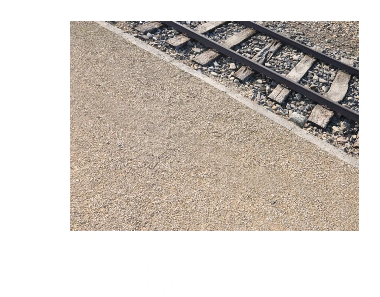 Auschwitz-Birkenau Miejsce na ktorym stoisz wer POLSKA wsad-15 kopia.webp